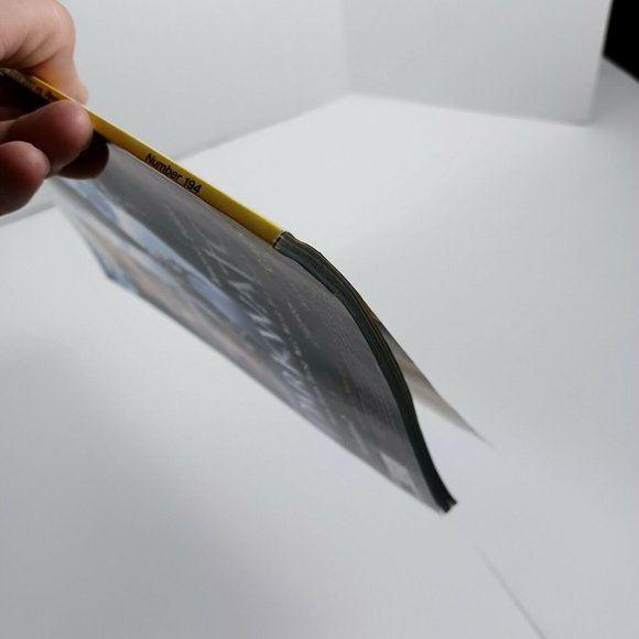 Electronic Gaming Monthly Mag Next Generation Console War 05 *MIN WEAR - Picture 9 of 14